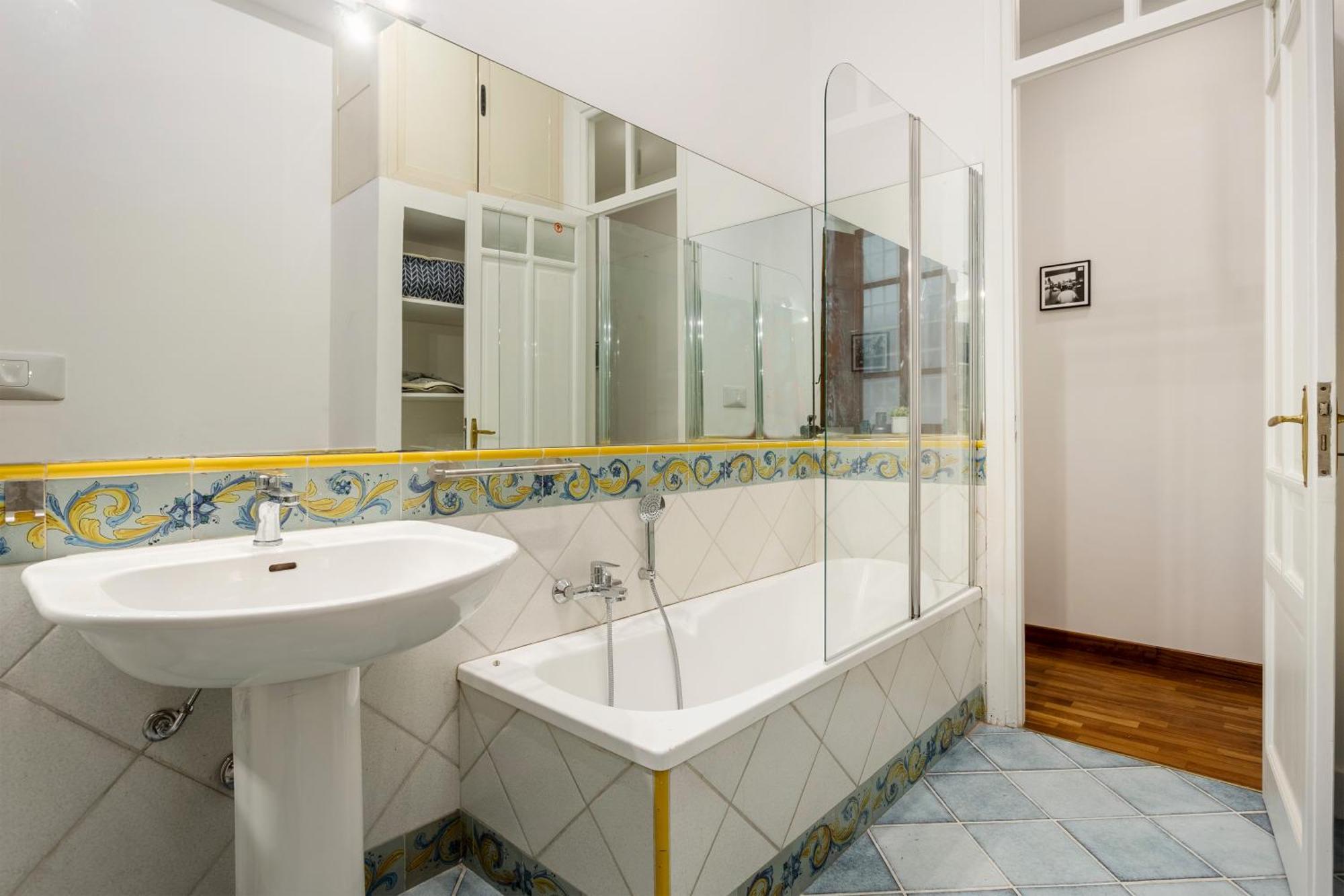Cicco'S Home - Holidays Apartment Palermo Bagian luar foto